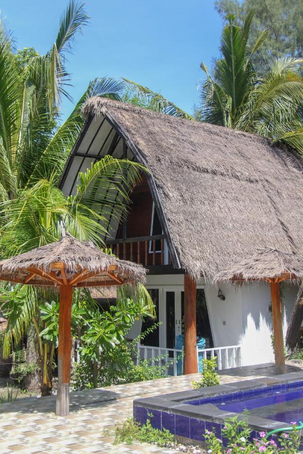 Hostel Lucky'S Gili Air Exterior foto